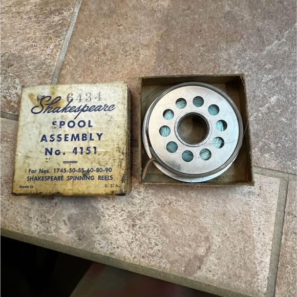 Vintage 4151 Spool Assembly for Shakespeare 1750 Spinning Reel made in USA - Picture 11 of 12
